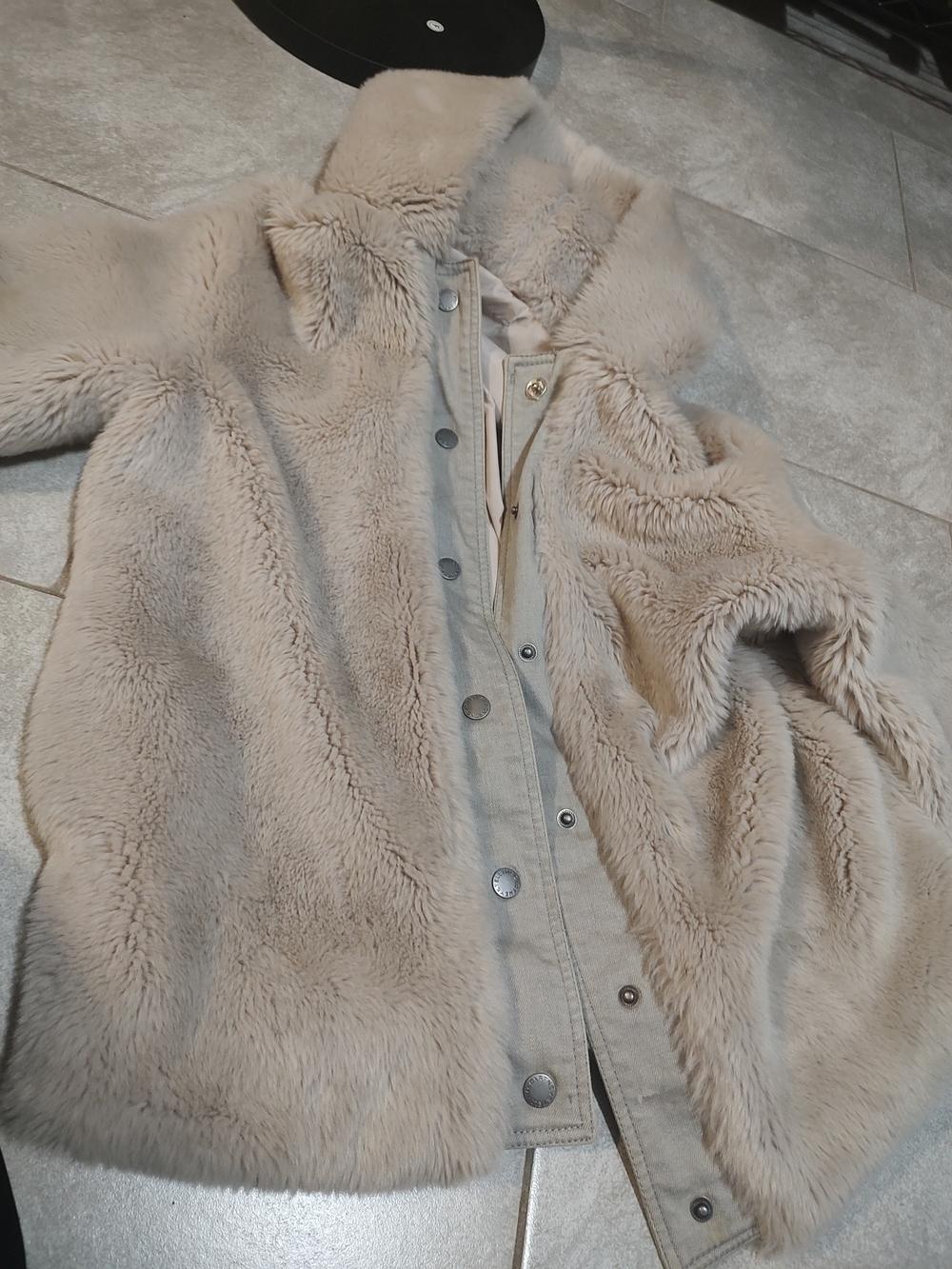 Stella McCartney Kids Cream Faux Fur Puffer Jacket